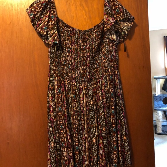 Dress - Picture 3 of 3